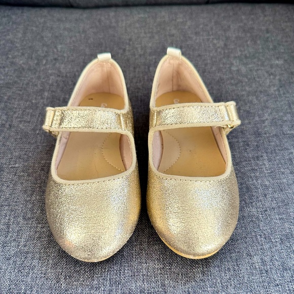 EUC Cat & Jack gold ballet flats size 9 - Picture 2 of 7
